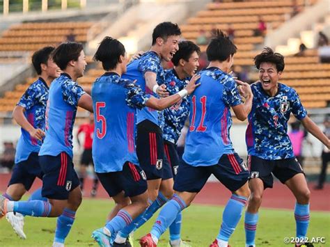 2018 FIFA 월드컵 예선전에서의 일본 축구 국가대표팀의 대승리: 어린 시절 꿈을 향한 도전과 사상 최초의 동아시아 진출